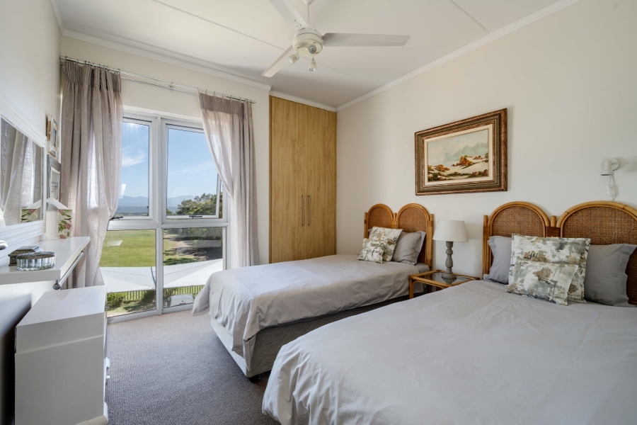 2 Bedroom Property for Sale in Thulana Hill Western Cape